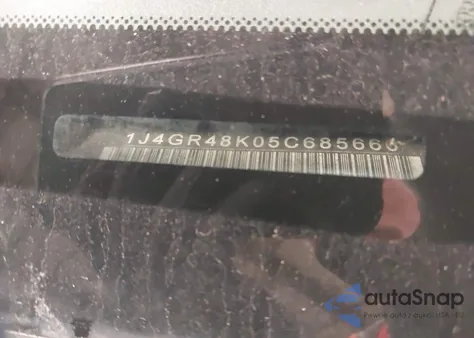 2005 Jeep Grand Cherokee Laredo from USA, damaged, VIN 1J4GR48K05C685666